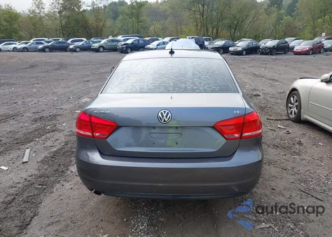 2014 Volkswagen Passat 1.8T Wolfsburg Edition z USA, uszkodzony, nr VIN 1VWAS7A39EC068770